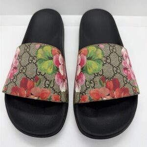 Authentic GG Bloom Floral Rubber Slides Size EU 41 is a 10